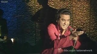 Kishore Kumar Live at BBC: Chingari Koi Bhadke -  Amar Prem