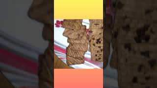 PARLE Platina HIDE £ SEEK Choco Chip cookies