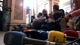 Una sentada en el Parlament contra las agresiones a periodistas en Cataluña