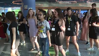 Children's Hospital of Wisconsin hosts prom for its patients