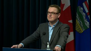 Alberta health minister discusses physician contracts, vaccine distribution plan – February 26, 2021