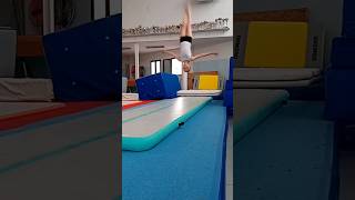 🤸 Teso avanti + salto raccolto💪 #ginnasticaartistica #gymnasts #gymnasticscoach #acrobatics