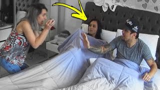 FINGI TRAIR MINHA NAMORADA COM A AMIGA DELA NA CAMA!