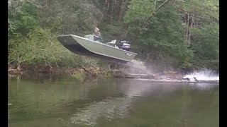 Jet Boat Log Jump - Going Big!