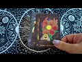 Flip the cards: Oriens Tarot