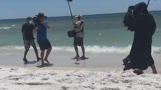 Man dressed as Grim Reaper visits beach, protesting lifted COVID-19 restrictions | ABC News