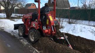 Копка траншей траншеекопателем DITCH WITCH RT45