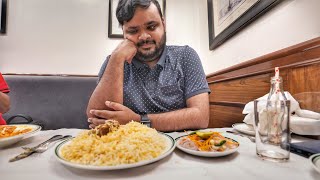 Mukherjee's : When A 40 Year Old Catering Giant Opens Restaurant | Serampore Food Tour