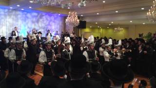 Yeshiva Shaarei Arazim Marching Band at Sheva Brachos