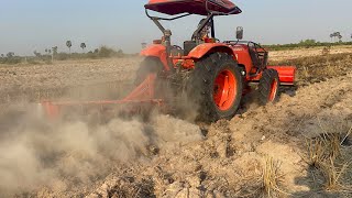 Tractor Kubota M6040 SU Plow Field Sand,ត្រាក់ទ័រគូបូតា ភ្ជួរដីស្រែខ្សាច់