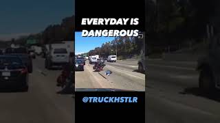 Honda Goldwing Crash Under 18 Wheeler Truck Rider Got Lucky🏍️Instagram truckhstlr #motorcycle