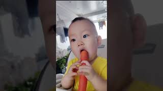 #宝宝自主进食 #宝宝吃饭日常 ##祝我的小宝贝健健康康快快乐乐的成#baby