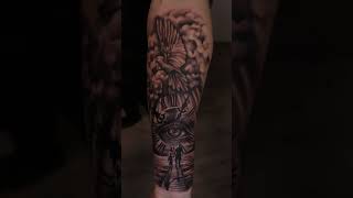 tattoo for his grandfather that passed away #tattoos #viral #markklavstattoo #slovenia