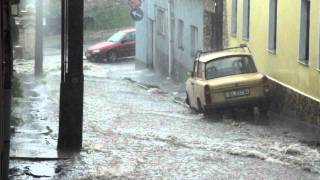 Pécs, Zöldfa utca Kálvária utca eső 2011.06.04