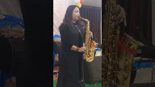 Kahi Door Jab Din , #Saxophone Music #Short #Mohini Saxophonist#Female Saxophonist