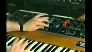 porcaro Moog synth bass basics