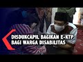 Disdukcapil Bagikan E-KTP Bagi Warga Disabilitas