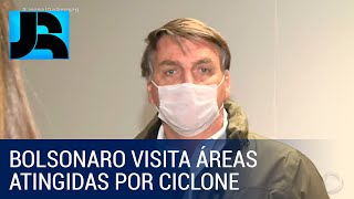 Bolsonaro visita áreas atingidas por ciclone em Santa Catarina