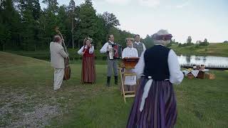 Tautas mūzikas kopa SĒĻU MUIŽAS MUZIKANTI un Folkloras kopa\