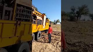 राजस्थान में बोरवेल मशीन का देखिए पूरा वीडियो।।#sorts