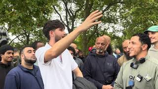 Shamsi amazed a young atheist with prophet prophecies! Shamsi \u0026 Visitor Speakers Corner Sam Dawah