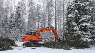 JAK-300 Tree Shear with a excavator | Felling a long birch wood and cut it into a pieces | Jak.fi