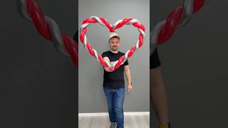 Making a heart out of balloons ❤️