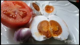 Preaparing My Lunch /Salted Egg with Tomato/Panlasang Pinoy #yummy