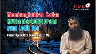 Membungkukkan badan ketika melewati orang yang lebih tua, Ust. Syafiq Riza Basalamah. Lc. MA