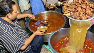 Lahore Best Desi Murgh Chanay | Ustad Manoo Siri Paye | 50 Year Old Desi Nashta | Lahore Street Food