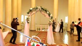 Russian bride has slight wardrobe malfunction