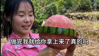 给阿洛做西瓜棒棒糖