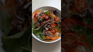 Easy Thai-style beef salad 🥗 #shorts #thaisalad #beefrecipe