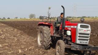 Massey Ferguson 9000 ploughing in hard soil 2