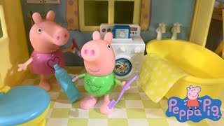 Peppa Pig Story: Morning Routine with Peppa Pig House and Peppa Pig Friends and Family Toys