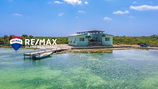 Stunning Beachfront Villa in Ambergris Caye, Belize – Private Pool & Boat Included