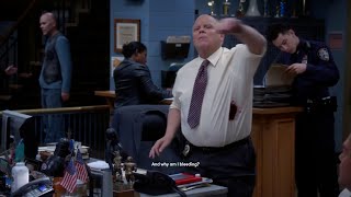 Best of...Brooklyn Nine-Nine | Why is Hitchcock bleeding?