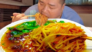 Pin in Xinjiang's current marinade yellow noodle treasure shop, 10 yuan a free noodle tube full, no