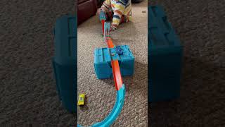 Trying out the new @Mattel @HotWheels Air Drop Launch Box