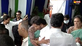 CM YS Jagan Once Again Shows His Humanity At Bhimavaram  Public Meeting | @SakshiTVLIVE