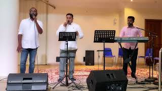 Daivsannidhou njan * Paadi sthuthikum njan * Lyrics Malayalam Christian Worship Song * SWC