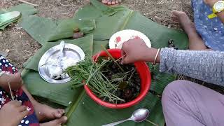 making and eat Cochoi ខ្ចៅស្ងោរទឹកប្រហុក