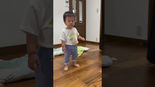 #1歳7ヶ月 #赤ちゃん 回るのは楽しいよ😀😆#かわいい #おもしろ #落ち着く #笑顔 #funny #funnyvideo #funnyshorts #cutebaby #cute #ベビー