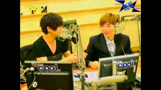 [Vietsub] 110420 Sukira Yesung and LeeTeuk speak English with a foreigner.