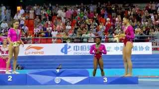 Simone Biles Attacked by bee at World Championships!