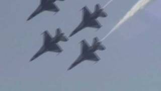 2006 NAS Willow Grove Airshow - USAF Thunderbirds (Part 1)