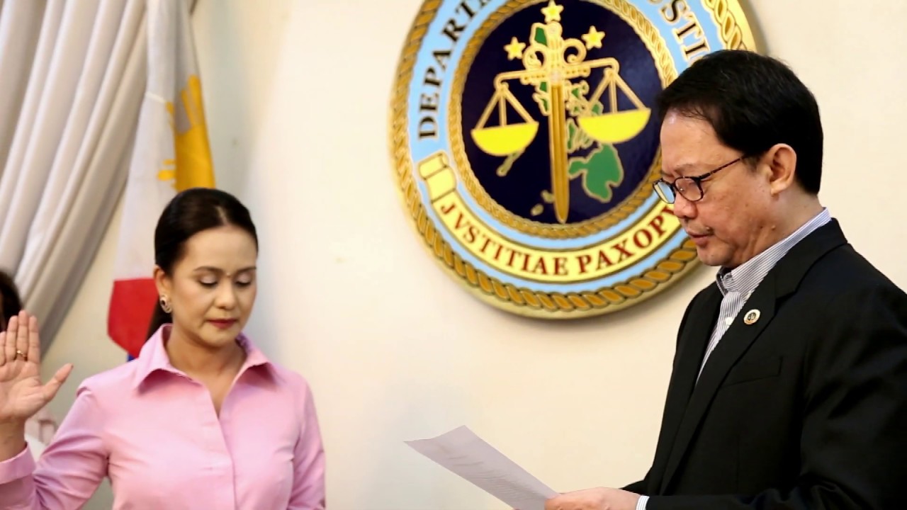 Mayor Arlene B. Arcillas Oathtaking - YouTube