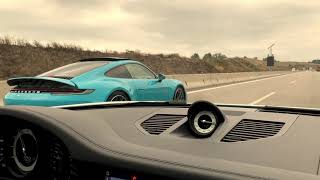 Porsche 992 carrera 4s vs Porsche 992 carrera s chasing on the Autobahn !