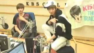 100929 Sukira EunTeuk funny pose (really funny)