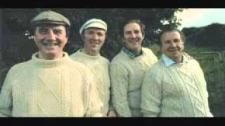 Clancy Brothers & Robbie O'Connell - The Final Trawl